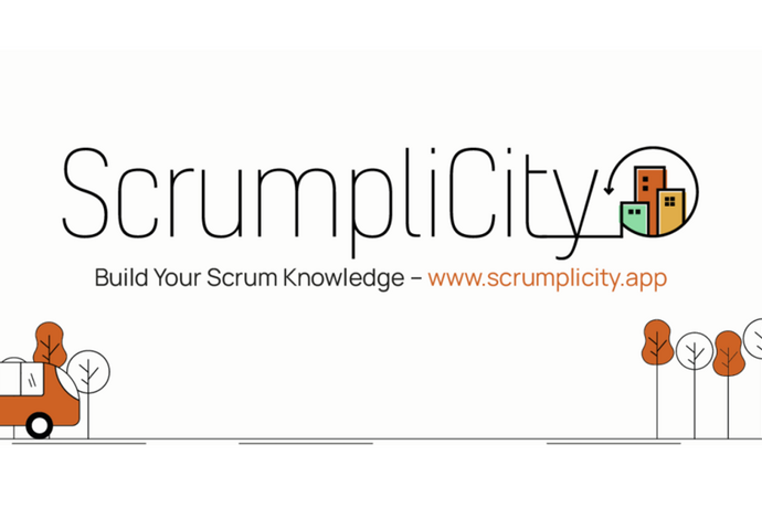 Ein weißes Bild zeigt den Schriftzug „ScrumpliCity“ mit kleinen gezeichneten Häusern, Bäumen und einem Auto sowie einer Webadresse.