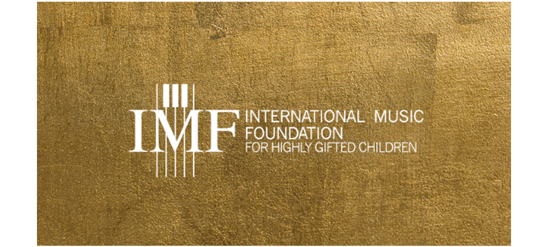 IM Foundation-Logo mit goldenem Hintergrund