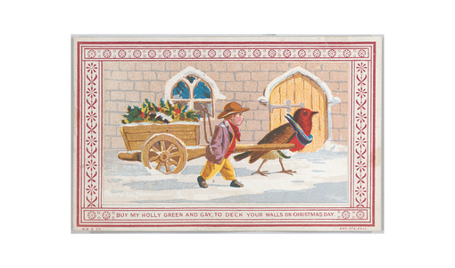 Historische Weihnachtskarte: Ein Mann und ein übergroßes Rotkehlchen ziehen einen mit Stechpalmen beladenen Karren durch den Schnee.