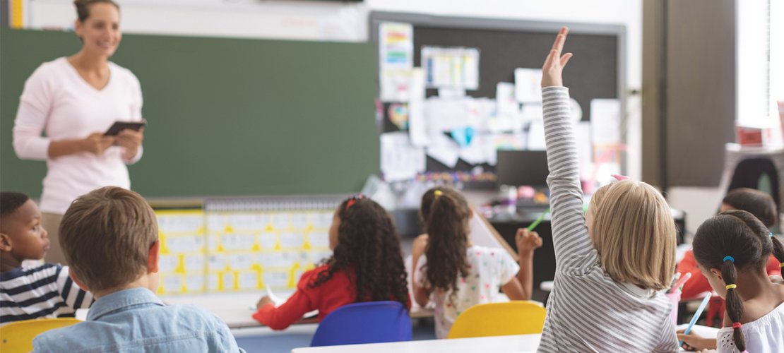 Kinder in einer Klasse