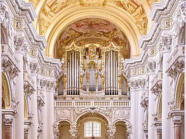 Brucknerorgel im Stift St. Florian Brucknerorgel im Stift St. Florian