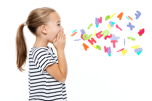 Kind schreit einzelne Buchstaben aus dem Mund
